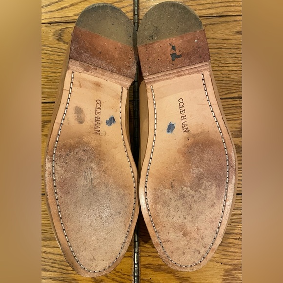 Cole Haan men’s Fringed tan loafers, size 10.5 M, wood heels - Picture 6 of 9